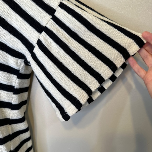 Madewell | Striped Bell Sleeve Textured Knit Comfy Top Shirt Blouse - Picture 8 of 15